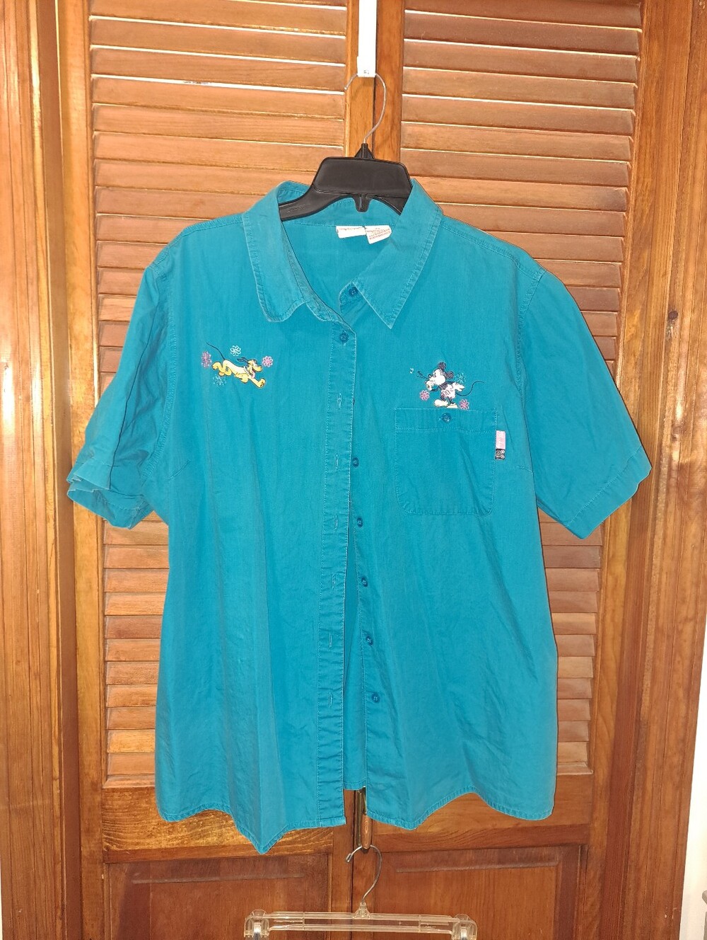 Disney Teal Short-Sleeve Button-Down Shirt with Embroidered Characters